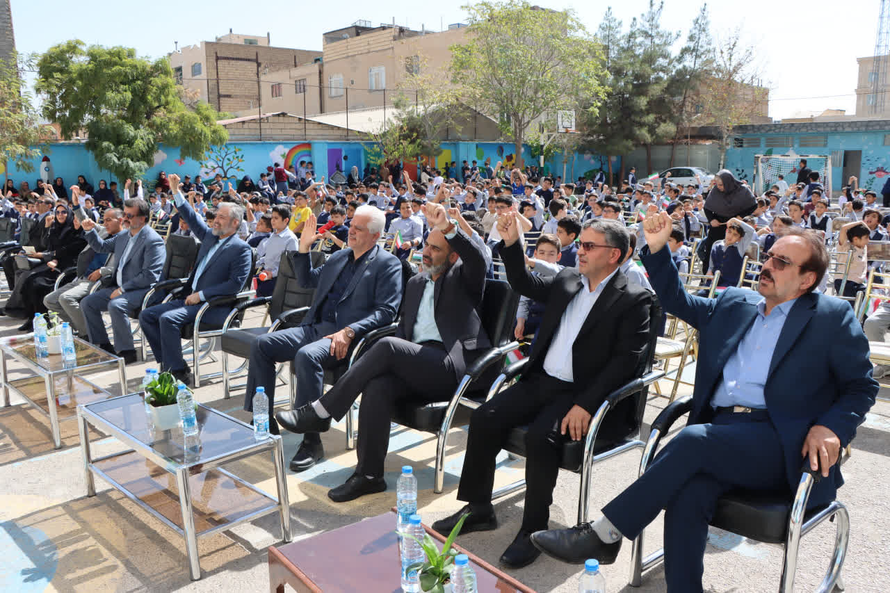 زنگ مهر در مدارس سمای استان خراسان‌رضوی نواخته شد