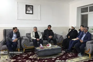 حضور دکتر رنجبر در مدرسه شجره طیبه میناب و مزار شهدای مظلوم دانش‌آموز