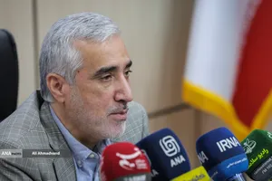 نشست خبری مهدی پیرصالحی رئیس سازمان غذا و دارو