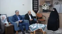 وزیر ارشاد به دیدار خانواده مرحوم احمد توکلی رفت+فیلم