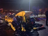 تصادف زنجیره‌ای چهار خودرو در شهر جدید سهند ۲ فوتی و ۴ مصدوم برجا گذاشت