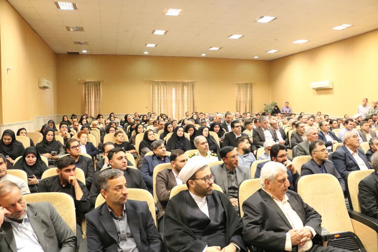 دانشگاه آزاد اسلامی باید «حل‌المسائل جامعه» باشد/ دانشگاهی که گره‌ای از جامعه باز نکند، رسالت خود را انجام نداده است