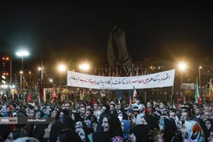 دویستمین شب اجتماع