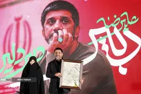 تقدیر از علیرضا دبیر در افتتاحیه شانزدهمین جشنواره فیلم عمار