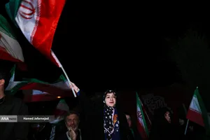 اجتماع مردمی در حمایت از رزمندگان اسلام و بیعت با رهبری و محکومیت حملات وحشیانه صهیونیستی - آمریکایی با حضور مردم انقلابی و شهیدپرور در میدان شهدا تهران