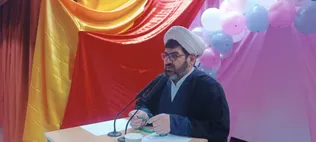انقلاب اسلامی، بازگشت به فطرت و استقلال واقعی ملت ایران است/زیر چتر دشمن نخواهیم رفت