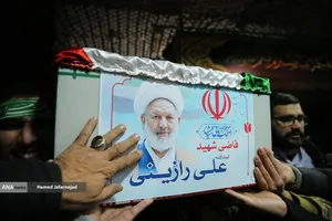 وداع با پیکر&zwnj; مطهر  شهید حجت&zwnj;الاسلام علی رازینی رئیس شعبه ۳۹ دیوان عالی کشور در معراج شهدای تهران