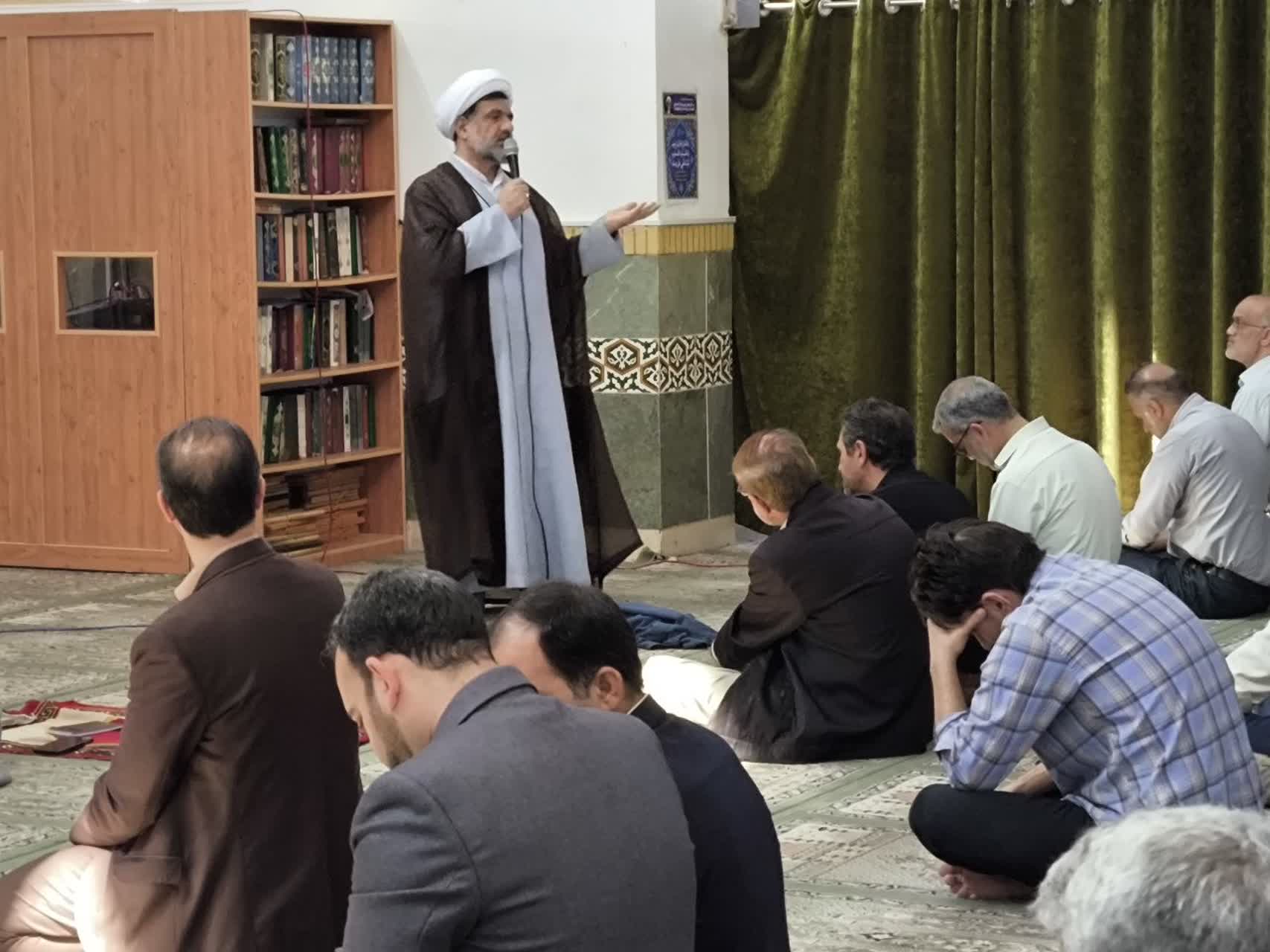 گرایشهای مادی باید در زندگی تعدیل شود/ ماه رمضان؛ فرصت شکوفایی معنویت گرایشهای مادی باید در زندگی تعدیل شود/ ماه رمضان؛ فرصت شکوفایی معنویت