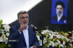 محمدرضا ظفرقندی، وزیر بهداشت در آیین بهره&zwnj;برداری از انستیتو کانسر مجتمع بیمارستانی امام خمینی (ره)