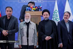 مهدی چمران رئیس شورای اسلامی شهر تهران در آیین بهره&zwnj;برداری از چهار پروژه راهگشای عمرانی در پایتخت