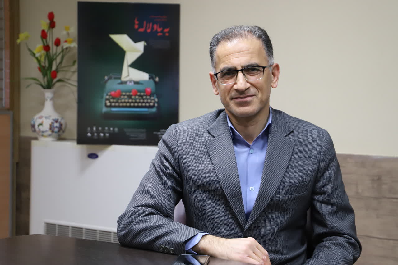 روایت پیوند ادبیات، عشق و حماسه