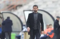 واکنش سرپرست شمس‌آذر به درگیری با همتای خود در تیم هوادار/ چگینی: از هواداران خود خواستیم علیه رقیب شعار ندهند