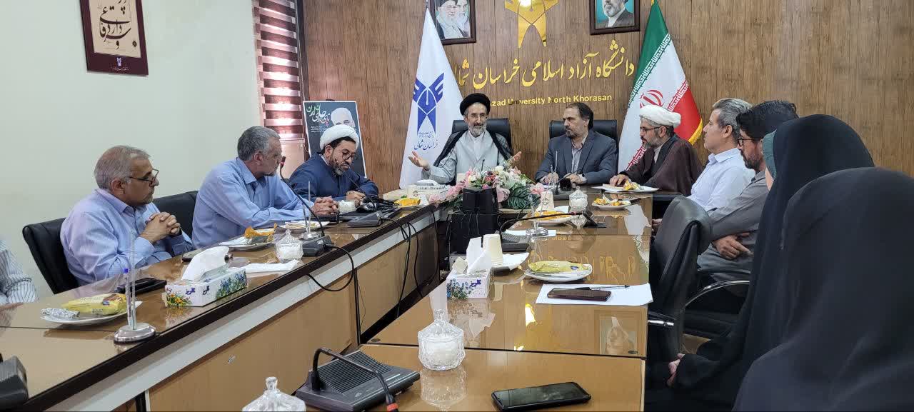 نقش موثر فضاسازی فرهنگی دانشگاه و توجه به ظرفیت‌های ارزشمند شهدا در ایجاد فضای نشاط دانشجویان