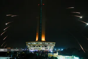 نورافشانی شب