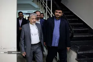 بیژن رنجبر رییس دانشگاه آزاد اسلامی و محمدمهدی خیرجو مدیرعامل خبرگزاری آنا