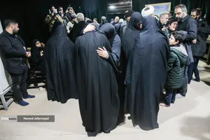 وداع با پیکر&zwnj; مطهر  شهید حجت&zwnj;الاسلام علی رازینی رئیس شعبه ۳۹ و شهید حجت&zwnj;الاسلام محمد مقیسه رئیس شعبه ۵۳ دیوان عالی کشور در معراج شهدای تهران