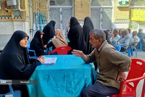 خدمت&zwnj;رسانی خادمیاران کانون سلامت منطقه ۱۴ به مردم هم&zwnj;زمان با ولادت امام عسکری(ع)