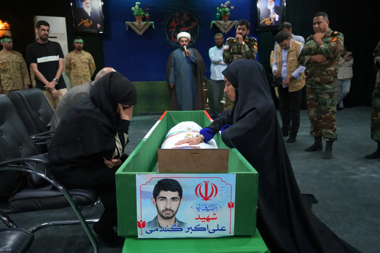وداع با پیکر مطهر شهید علی اکبر گندمی