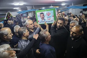 وداع با پیکر بسیجی شهید حسین یوسفخانی