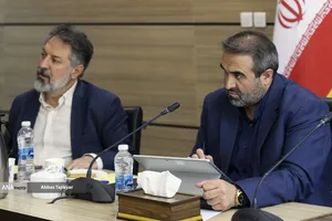 دکتر سیدمحمود هاشمی معاون علوم انسانی و هنر دانشگاه آزاد اسلامی