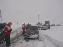 بارش برف و باران در استان‌های شمال و شرق کشور/تردد روان در محور‌های چالوس و هراز