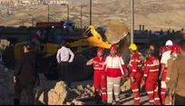 انسداد آزادراه پردیس_تهران/ تصادف چند خودرو در آزادراه تهران-پردیس بر اثر ریزش کوه