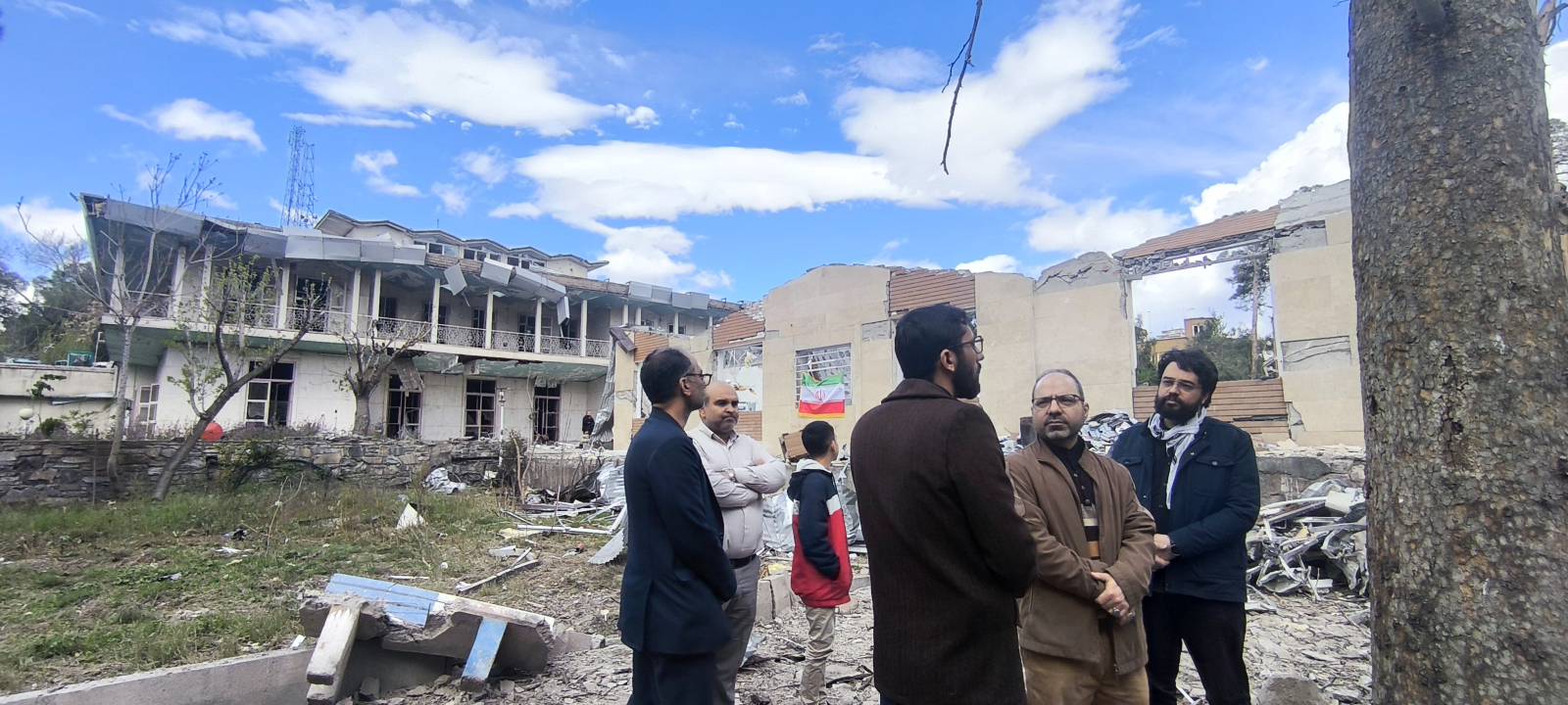 بازدید معاون تحقیقات، فناوری و نوآوری دانشگاه آزاد اسلامی از گروه‌های جهادی دانشجویی