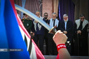 رزمایش جان&zwnj;فدایان ایران با حضور مسعود پزشکیان رییس جمهور و علیرضا زاکانی شهردار تهران در رزمایش جان&zwnj;فدایان ایران