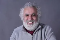 علیرضا کوشک‌جلالی، نمایش جدیدی را به صحنه می‌برد