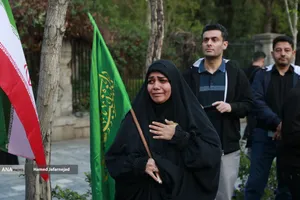 تشییع پیکر مطهر دریابان شهید &laquo;علیرضا تنگسیری&raquo; فرمانده دلاور خلیج فارس و جمعی از شهدای والامقام