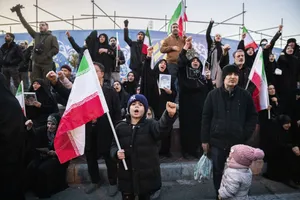  اجتماع مردم تهران در پی خبر شهادت حضرت آیت الله العظمی امام خامنه ای رحمته الله علیه رهبر عظیم الشان انقلاب اسلامی ایران