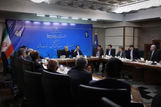 حضور سرزده رئیس جمهور در نشست اصناف و بازاریان