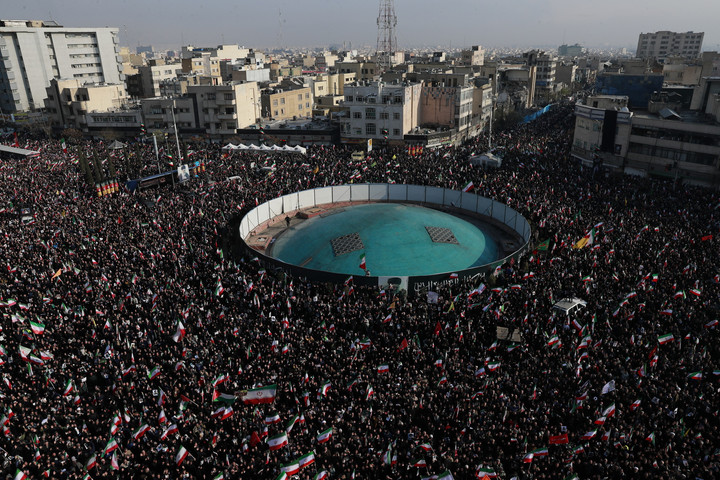 مراسم بیعت مردم با آیت‌الله سید مجتبی خامنه‌ای رهبر جمهوری اسلامی ایران
