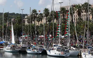 حرکت بزرگ&zwnj;ترین ناوگان"الصمود" همبستگی بین&zwnj;المللی از بندر بارسلونا اسپانیا به سوی غزه