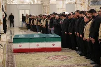 اقامه نماز بر پیکر آیت‌الله خامنه‌ای در حرم مطهر امیرالمؤمنین (ع)