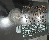 کشف ۲۸ قطعه اشیای تاریخی سه‌هزارساله در خرمدره/ قاچاقچیان آثار فرهنگی به دام افتادند