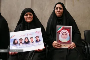 دیدار دانش&zwnj;آموزان و دانشجویان با رهبر معظم انقلاب