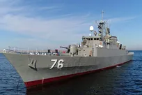 بازدید ملوانان روسیه از ناوشکن تمام ایرانی جماران