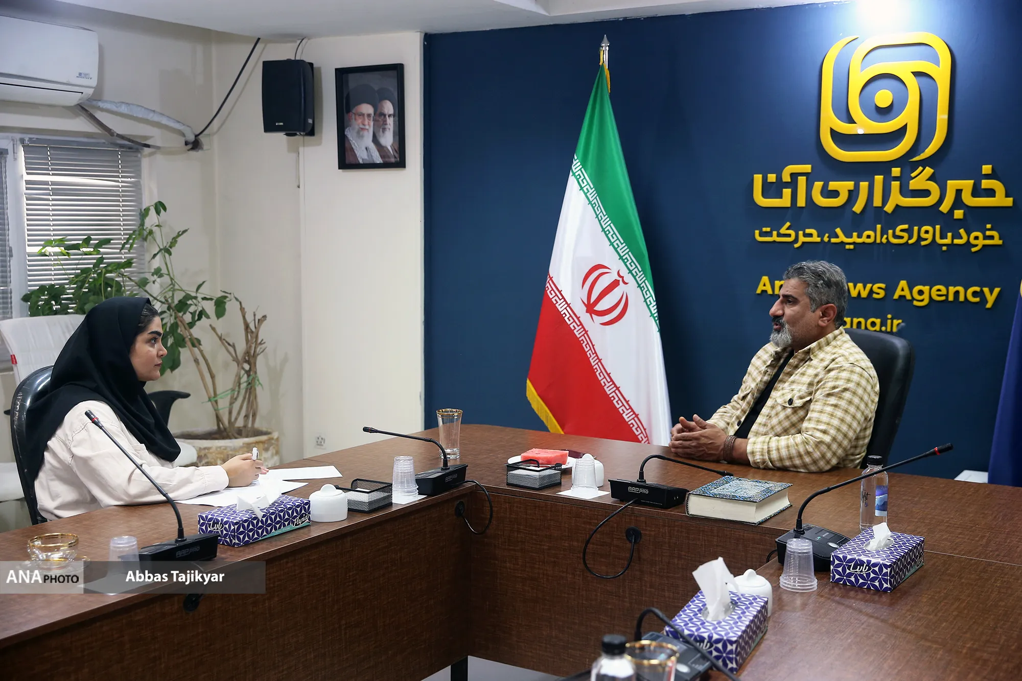 وقتی دانشگاههای اروپا از نقالی ایرانی حیرت میکنند/نمایش ایرانی موزهای نیست؛ گنجینهای زنده برای آینده تئاتر است+فیلم وقتی دانشگاههای اروپا از نقالی ایرانی حیرت میکنند/نمایش ایرانی موزهای نیست؛ گنجینهای زنده برای آینده تئاتر است+فیلم