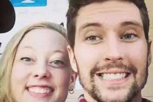 تصویر " رنه نیکول گود" زن کشته شده توسط پلیس آمریکا