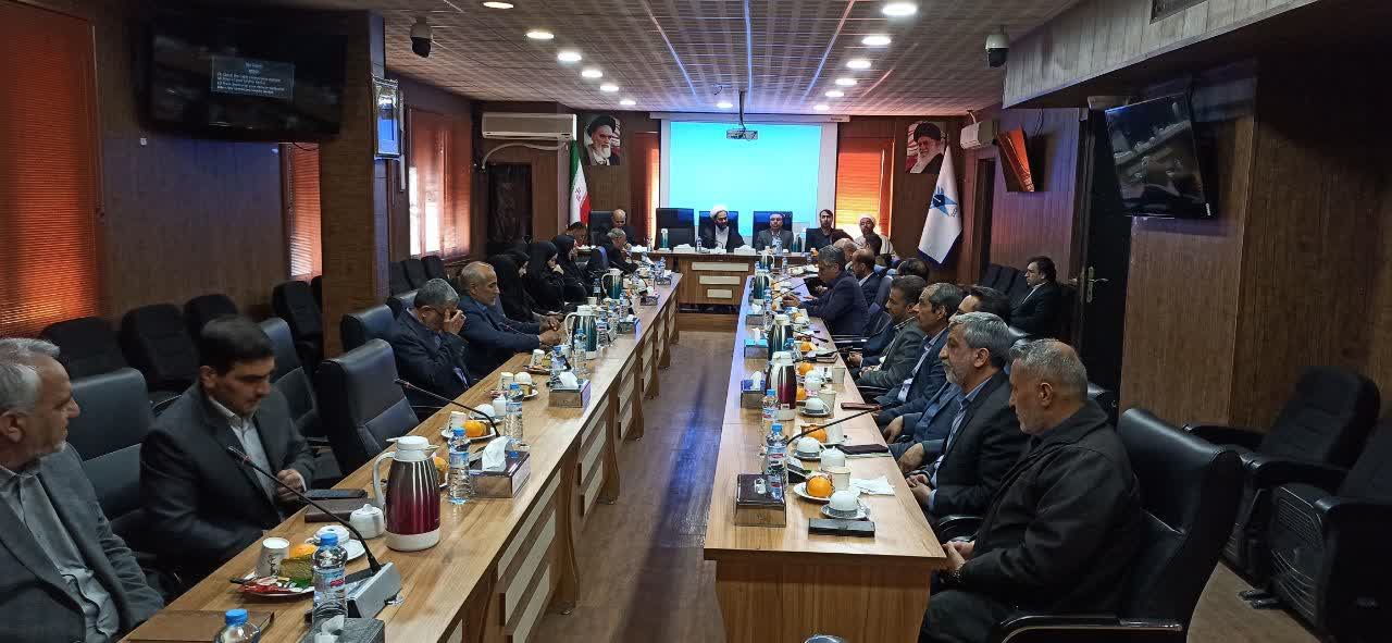 حمایت از برنامه‌های علمی، فرهنگی و نوآورانه استادان معارف/ نیازمند تبیین دقیق مبانی دینی و فرهنگی برای نسل جوان هستیم