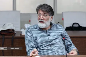 محمد خیراندیش، نویسنده، طراح، انیماتور و سازنده انیمیشن&zwnj;های سینمایی &laquo;پسر دلفینی ۱&raquo; و &laquo;پسر دلفینی ۲&raquo; 