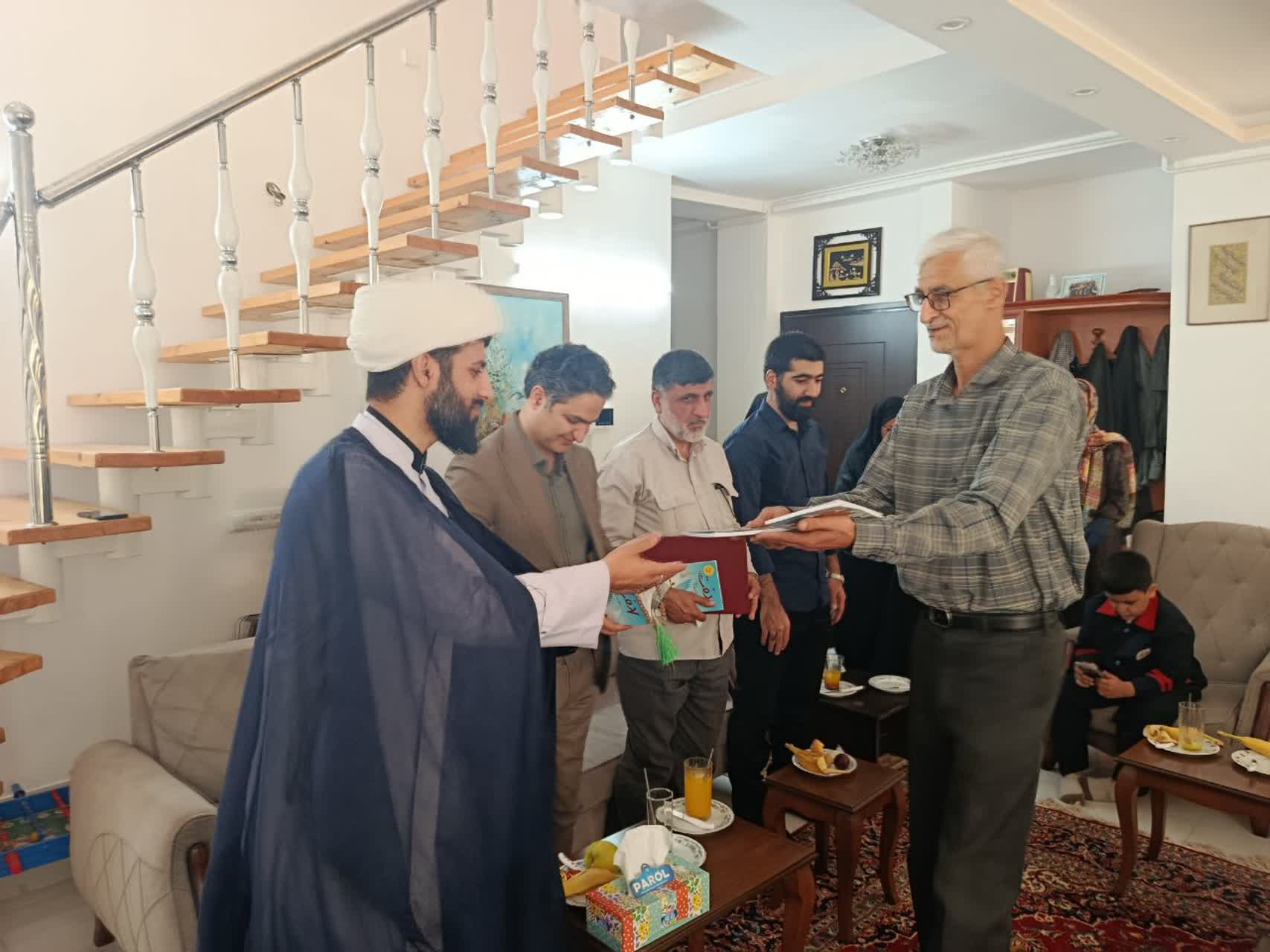دشمن بعثی دنبال ایجاد ناامیدی و سستی بین رزمندگان بود، اما با وحدت و همدلی آزادگان پاسخ گرفت