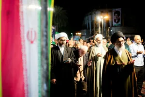  اقامه نماز استغاثه مردم گرگان در مراسم بیعت با مقام معظم رهبری و حمایت از نیروهای مسلح و رزمندگان اسلام 