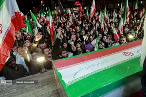  اجتماع مردمی در خونخواهی امام شهید امت - خیابان پیروزی چهارراه کوکاکولا