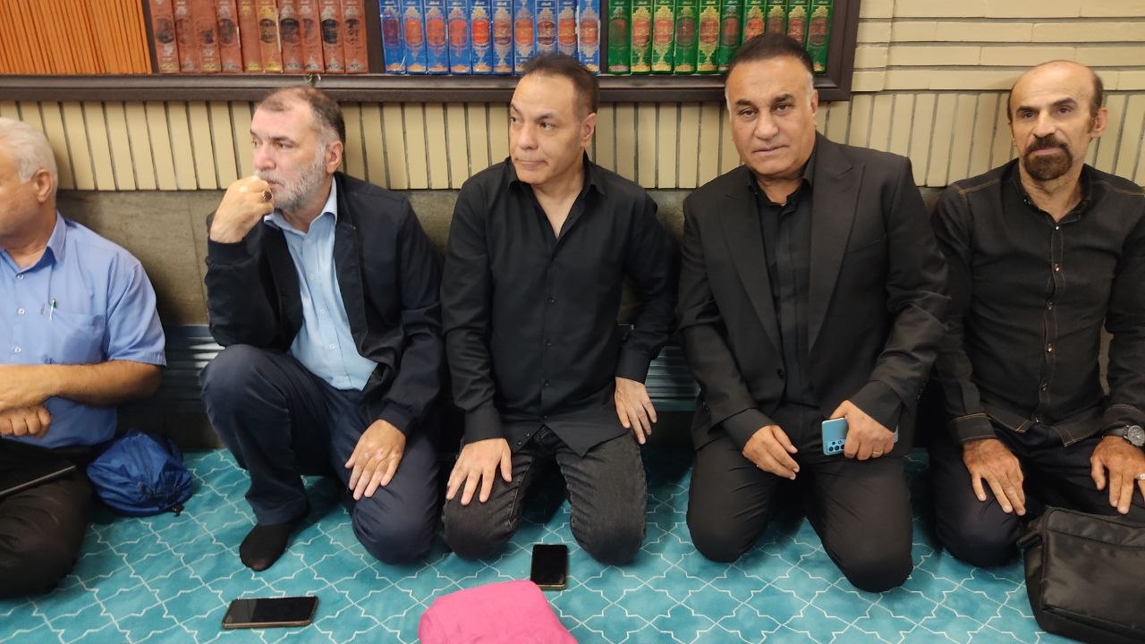 آیین یادبود اکبر عبدی با حضور اهالی سینما و تلویزیون برگزار شد