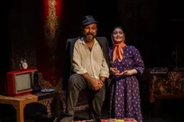 کمدی در دل بحران؛ تلاش برای تاب‌آوری اجتماعی/اولین اجرای یزد با استقبال روبه رو شد