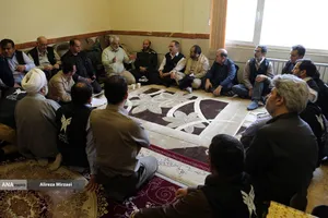 کمک رسانی شهید محمدمهدی طهرانچی دانشمند هسته ای در مناطق سیل زده لرستان پلدختر در سال 1398 همراه گروه های جهادی