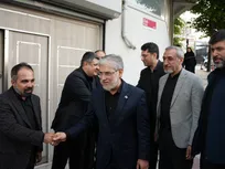بازدید وزیر علوم از مجموعه فرهنگی کوثر استانبول و گفت‌وگو با مسئولان این مرکز