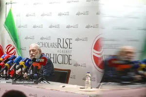 محمدجواد لاریجانی رئیس پژوهشگاه دانش&zwnj;های بنیادی و رئیس همایش &laquo;خیزش در برابر خردکشی&raquo;